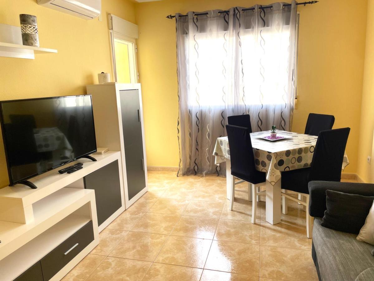 Daniela Apartament Torrevieja Exterior photo