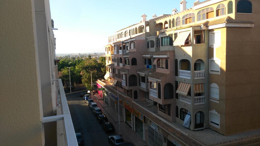 Daniela Apartament Torrevieja Exterior photo