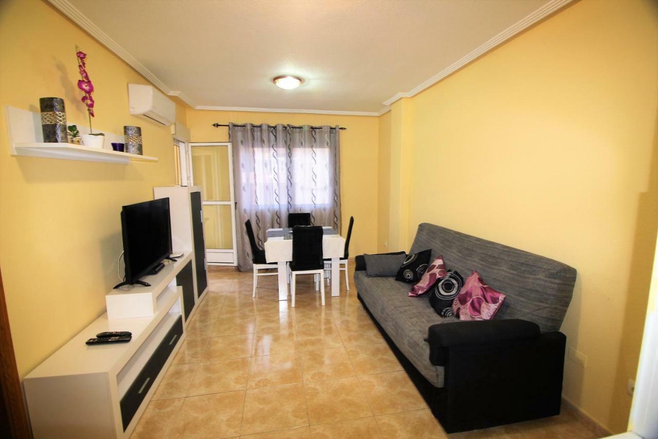 Daniela Apartament Torrevieja Exterior photo